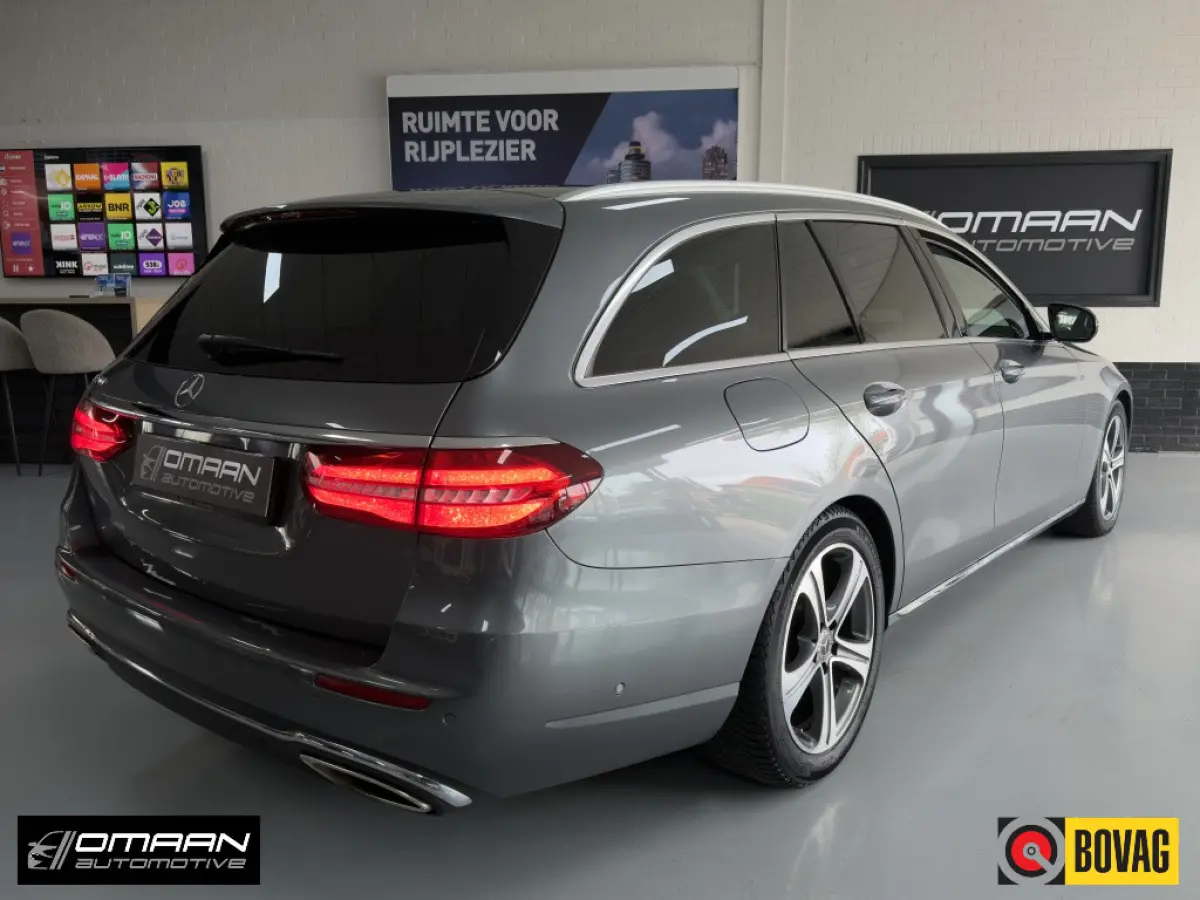 E200 AMG 360 CARPLAY BTW AUTO