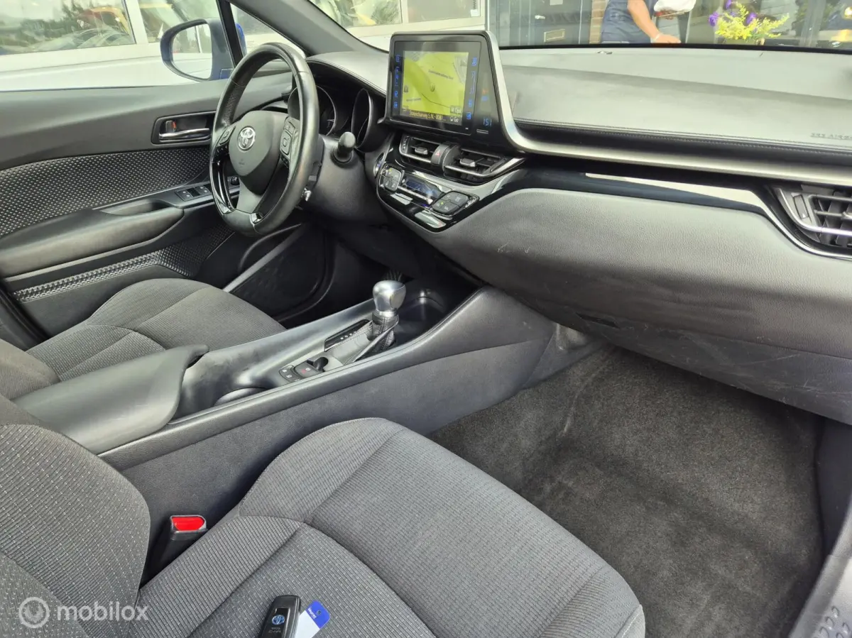 1.8 Hybrid Premium NAVI CAMERA 17" ADAPTIVE