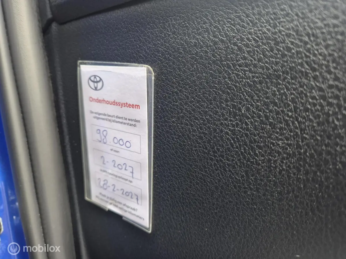 1.8 Hybrid Premium NAVI CAMERA 17" ADAPTIVE