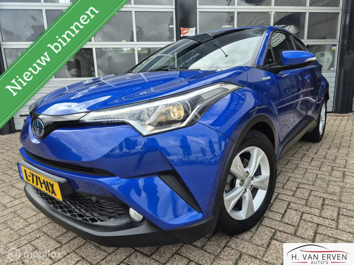 1.8 Hybrid Premium NAVI CAMERA 17" ADAPTIVE