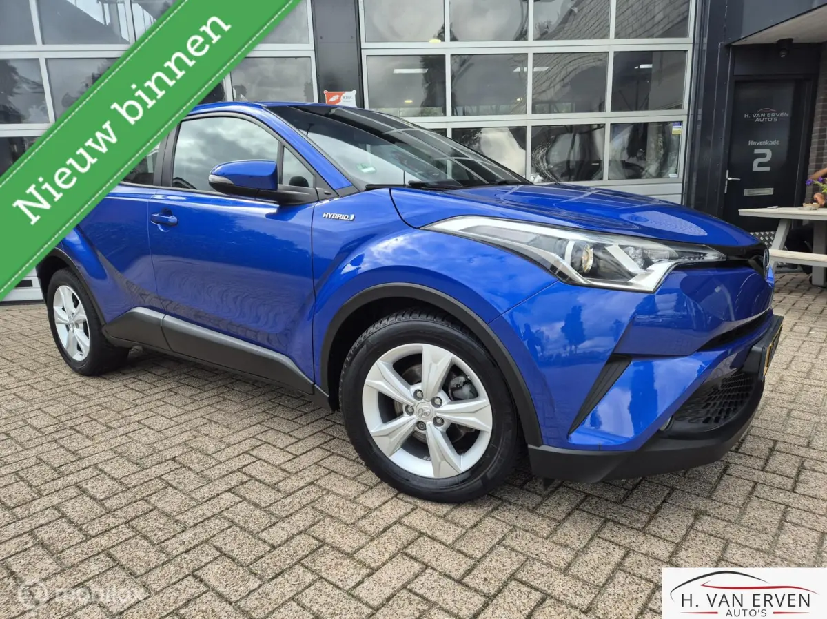 1.8 Hybrid Premium NAVI CAMERA 17" ADAPTIVE