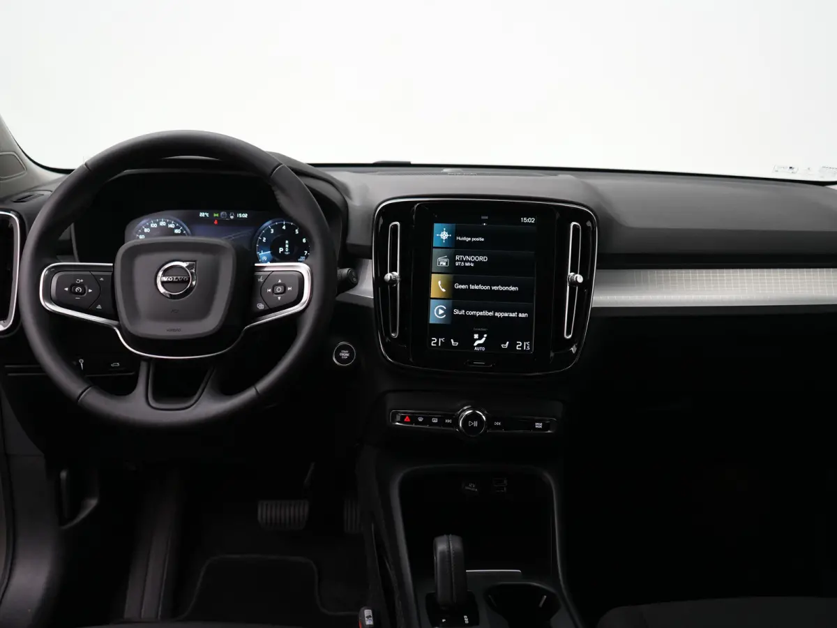 T2 Momentum | Harman/Kardon | Standkachel | Adaptive Cruise | BLIS | Stoel- & Stuurverwarming | Camera | Navigatie | Carplay