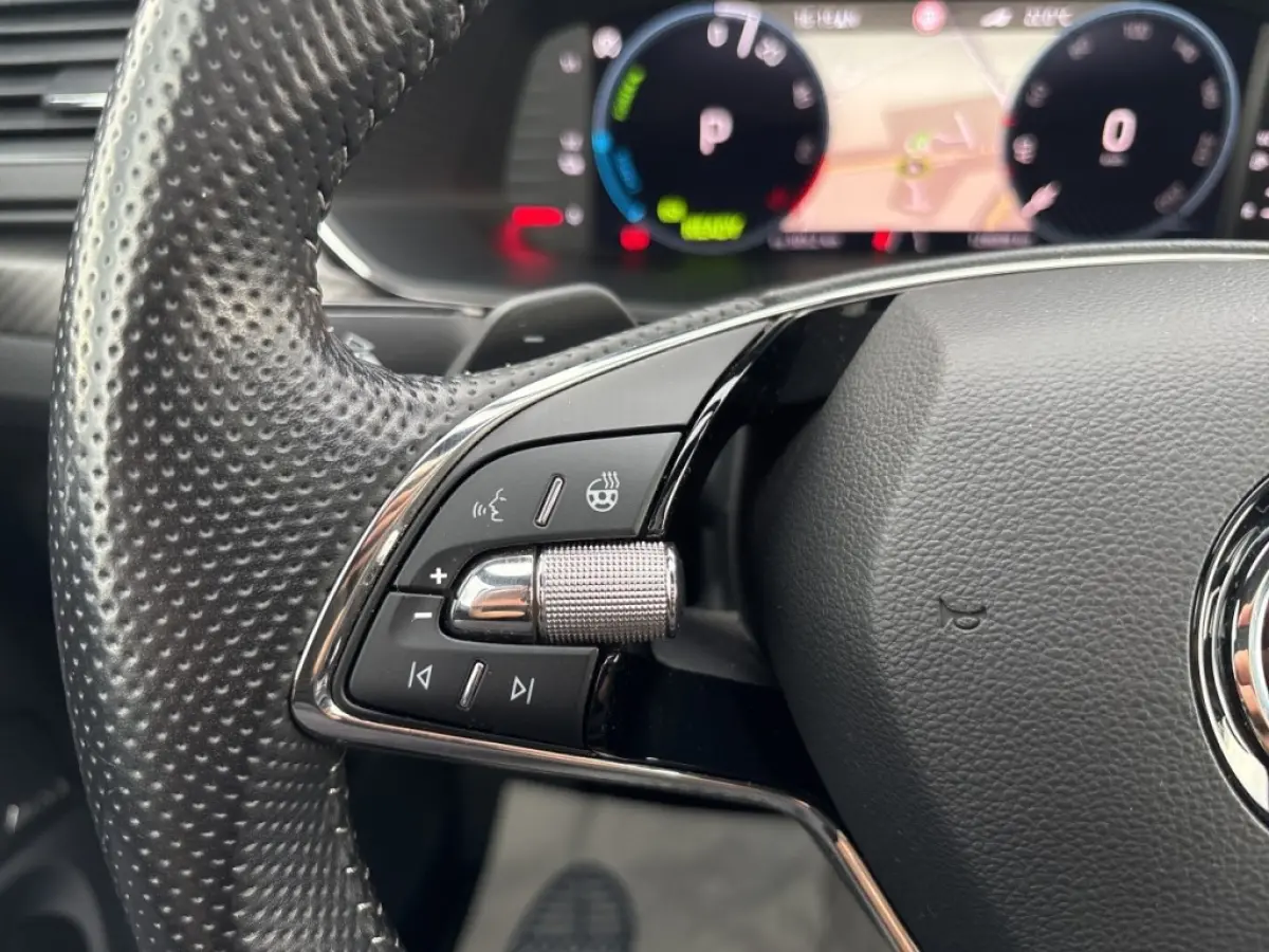 1.4 TSI IV SPORTLINE ANODAK/TREKHAAK/ELEK-KLEP/CAMERA/ACC/MEMORY/CANTON