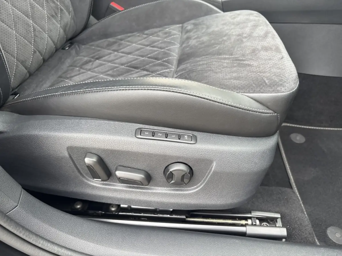1.4 TSI IV SPORTLINE ANODAK/TREKHAAK/ELEK-KLEP/CAMERA/ACC/MEMORY/CANTON
