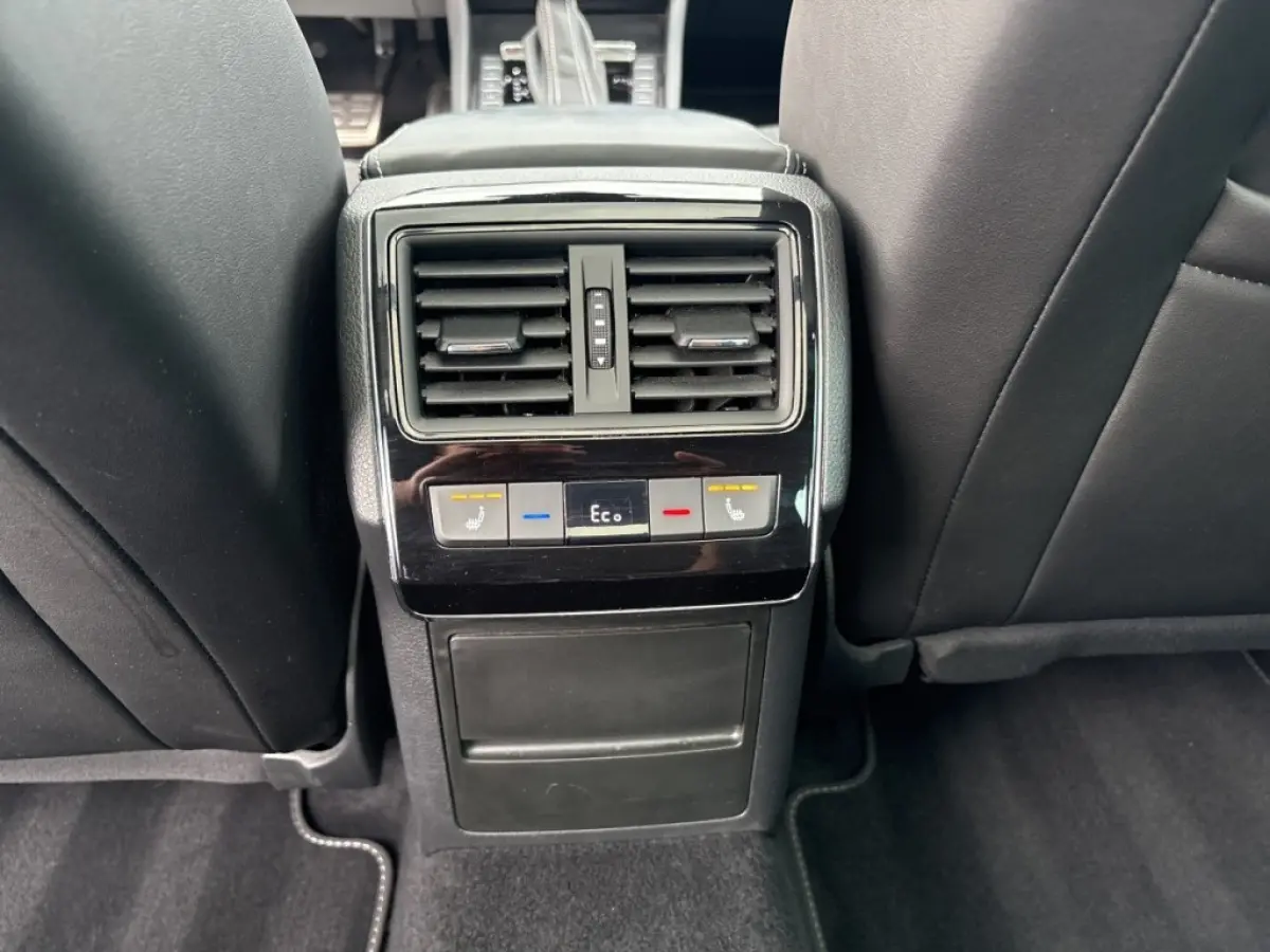 1.4 TSI IV SPORTLINE ANODAK/TREKHAAK/ELEK-KLEP/CAMERA/ACC/MEMORY/CANTON