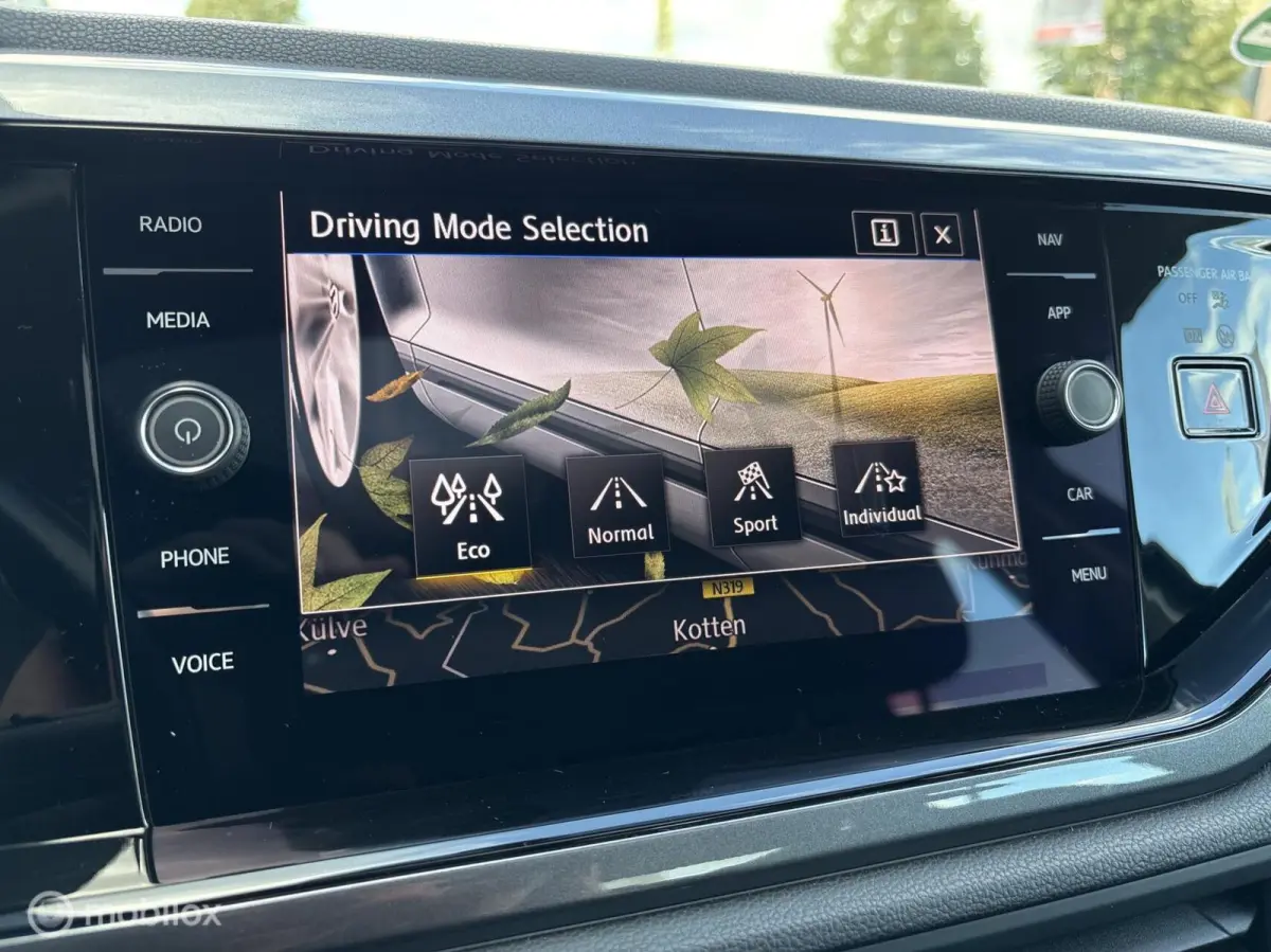 1.0 TSI Highline LED / Panorama / Carplay