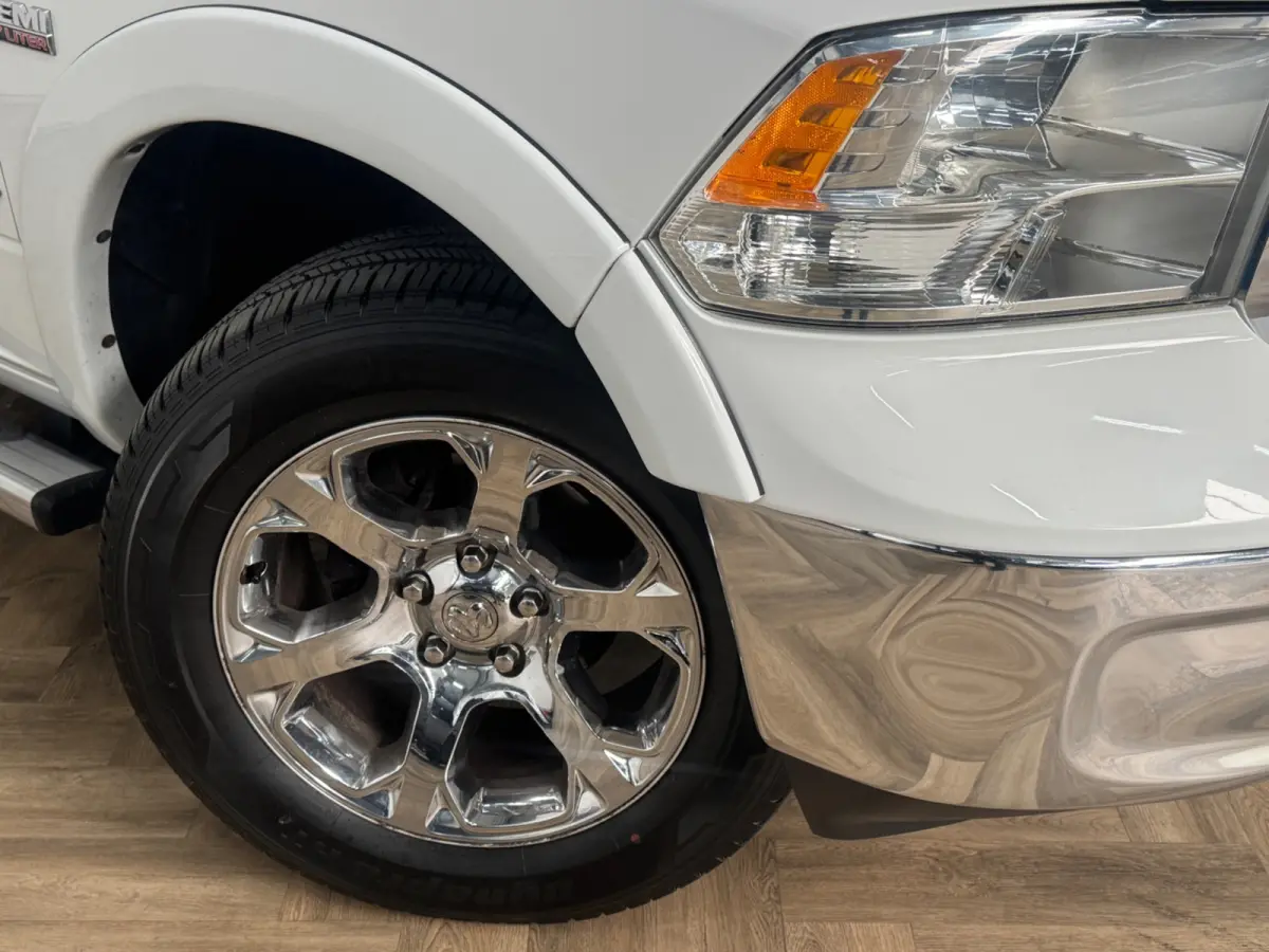 1500 5.7 V8 Quad Cab 6'4|6-PERS|LPG|NAVI|INRUIL MOGELIJK|