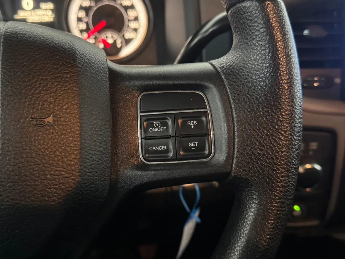 1500 5.7 V8 Quad Cab 6'4|6-PERS|LPG|NAVI|INRUIL MOGELIJK|