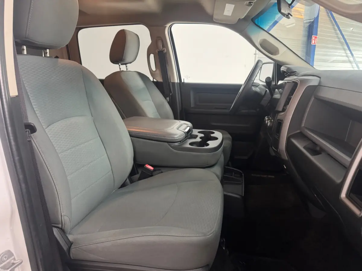 1500 5.7 V8 Quad Cab 6'4|6-PERS|LPG|NAVI|INRUIL MOGELIJK|