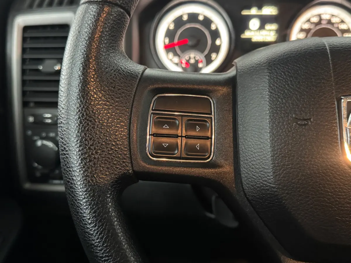 1500 5.7 V8 Quad Cab 6'4|6-PERS|LPG|NAVI|INRUIL MOGELIJK|