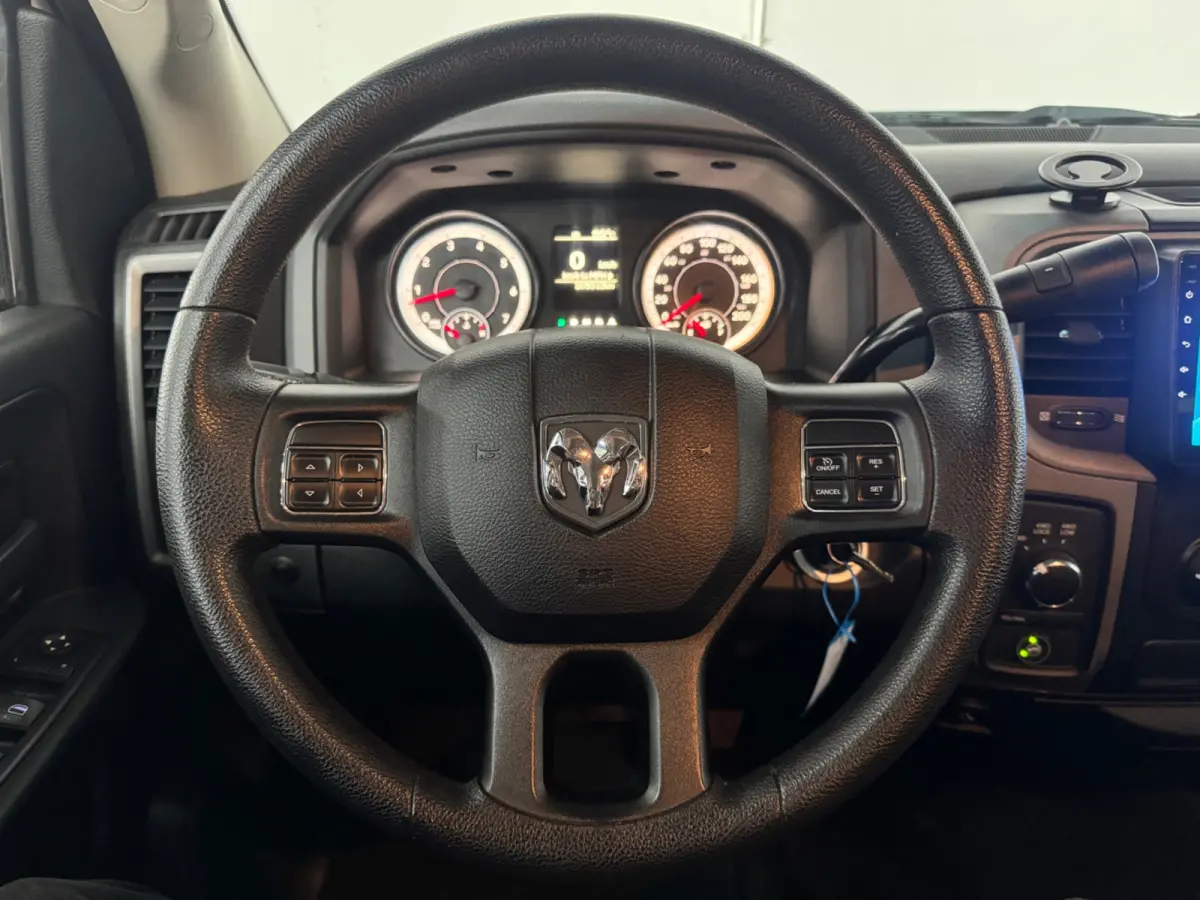 1500 5.7 V8 Quad Cab 6'4|6-PERS|LPG|NAVI|INRUIL MOGELIJK|