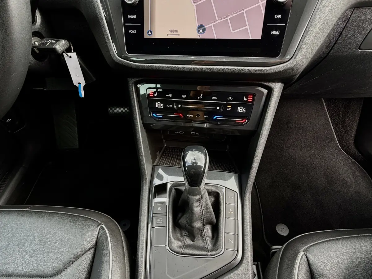 1.4 TSI eHybrid Life Leer|Memory|Camera|ACC|Trekhaak