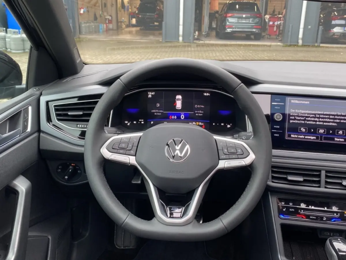 1.0 TSI DSG R-LINE PANO-DAK/ACC/STOELVERW/CAMERA/CARPLAY