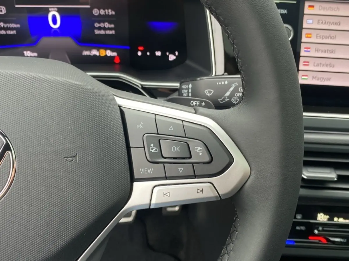 1.0 TSI DSG R-LINE PANO-DAK/ACC/STOELVERW/CAMERA/CARPLAY