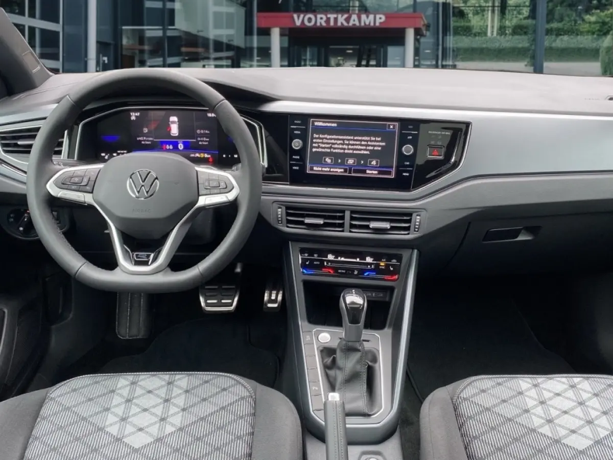 1.0 TSI DSG R-LINE PANO-DAK/ACC/STOELVERW/CAMERA/CARPLAY