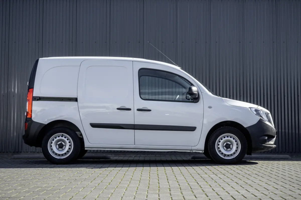 **108 CDI | Euro 6 | A/C | Start/Stop | Schuifdeur**