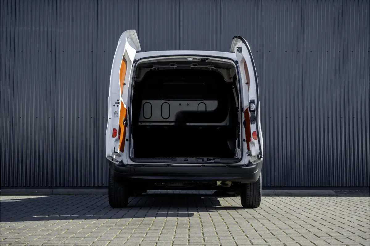**108 CDI | Euro 6 | A/C | Start/Stop | Schuifdeur**