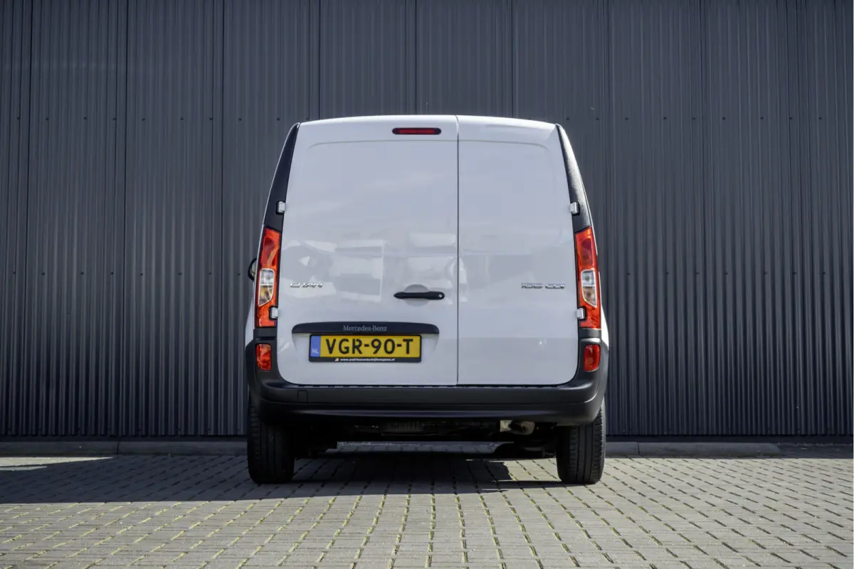 **108 CDI | Euro 6 | A/C | Start/Stop | Schuifdeur**