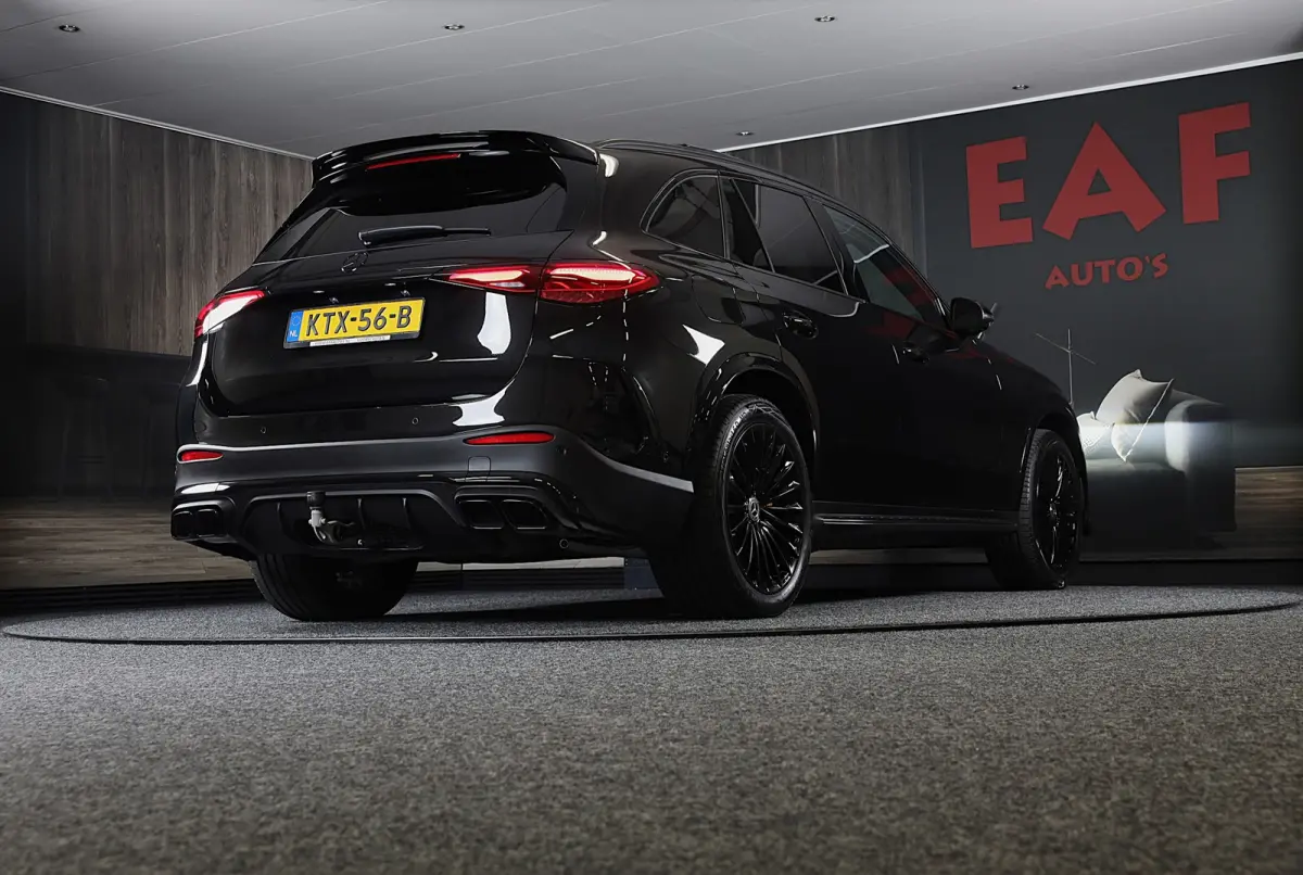 400e 4MATIC AMG 63 Look / Massage / Burmester / Head Up / Luchtvering / 360 Camera / Leder / Open Pano