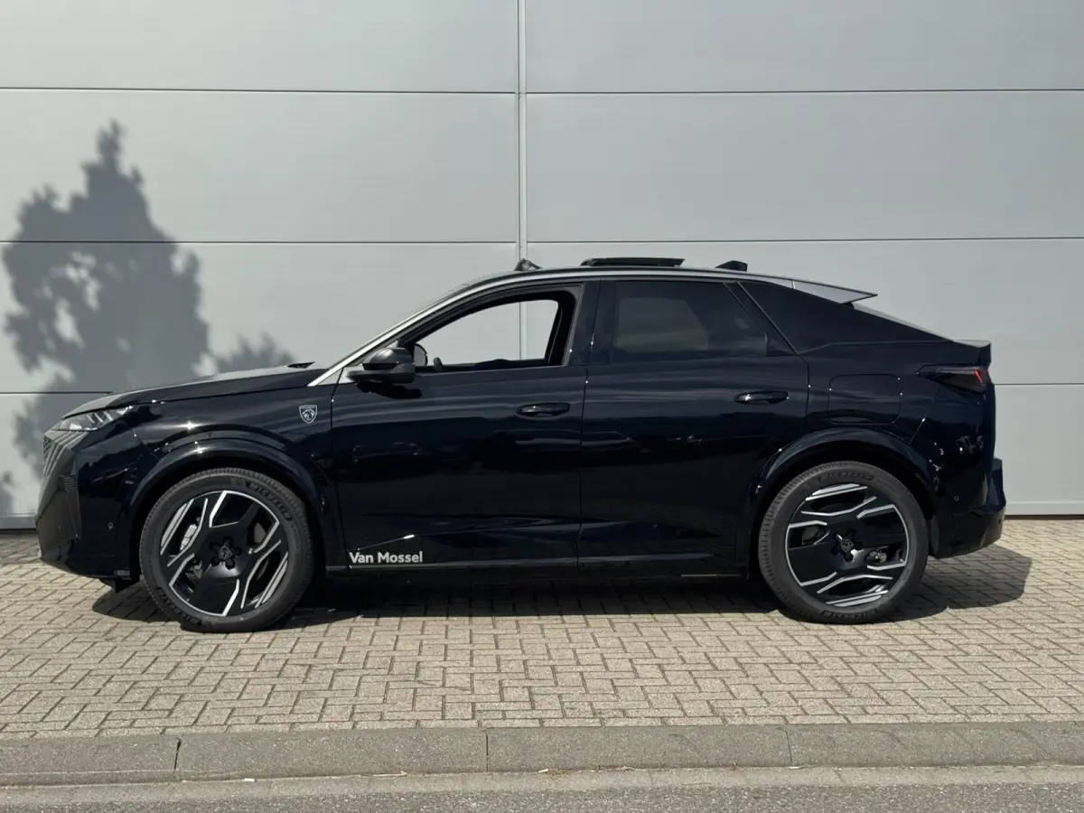 GT Exclusive Long Range 230 97 kWh | Panoramisch schuifdak | Focal | 360 Camera | Apple Carplay/Android Auto