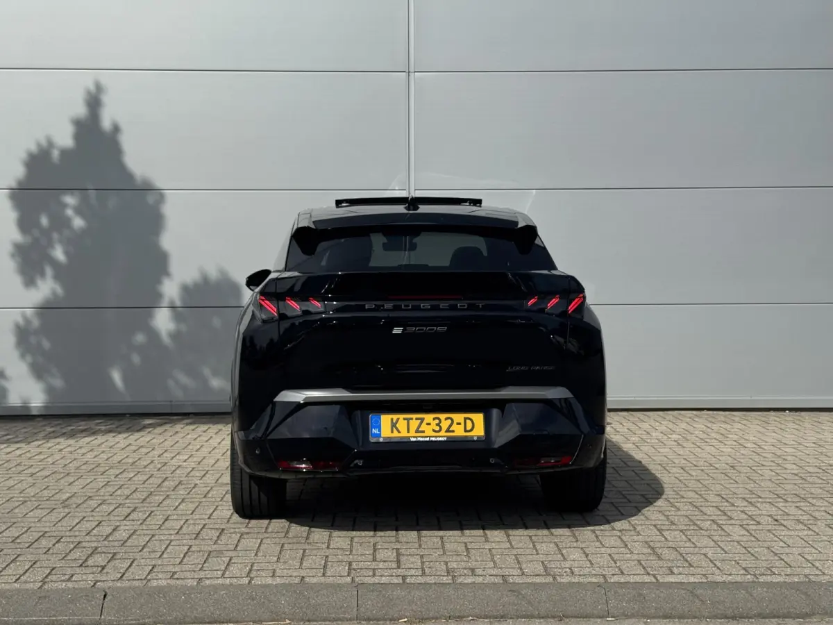 GT Exclusive Long Range 230 97 kWh | Panoramisch schuifdak | Focal | 360 Camera | Apple Carplay/Android Auto