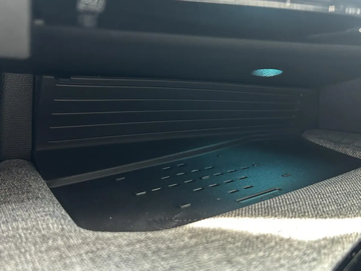 GT Exclusive Long Range 230 97 kWh | Panoramisch schuifdak | Focal | 360 Camera | Apple Carplay/Android Auto
