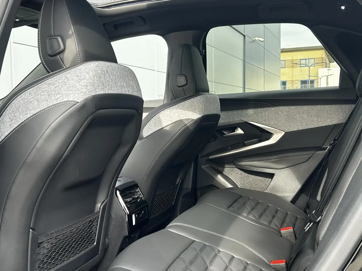 GT Exclusive Long Range 230 97 kWh | Panoramisch schuifdak | Focal | 360 Camera | Apple Carplay/Android Auto