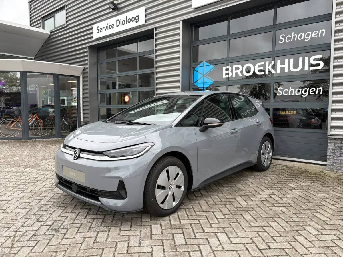 Trend | Automatische afstandsregeling (Adaptive Cruise Control) | Buitenspiegels elektrisch instel-, verwarm- en inklapbaar | Koplampverlichting LED
