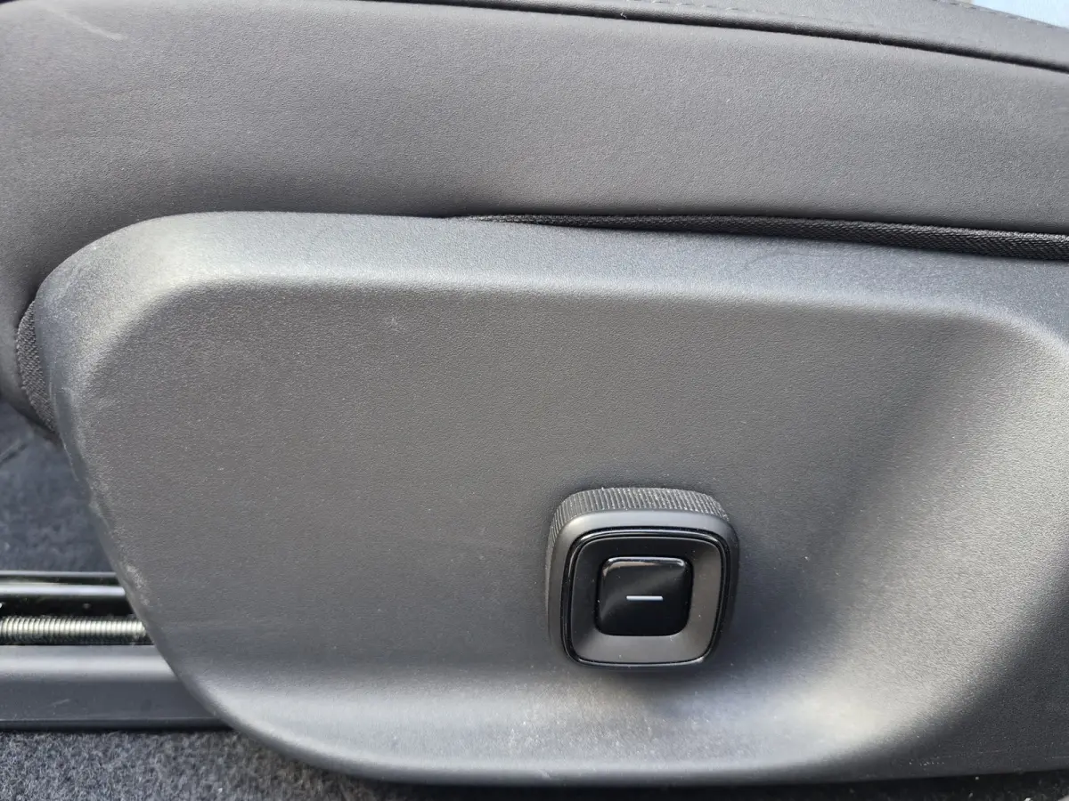 Single Motor Extended Range Plus 69 kWh | Warmte pomp | Stoelen en stuur verwarmd | camera achter | Electrische achterklep | Harman en Kardon | Elektrische stoelen