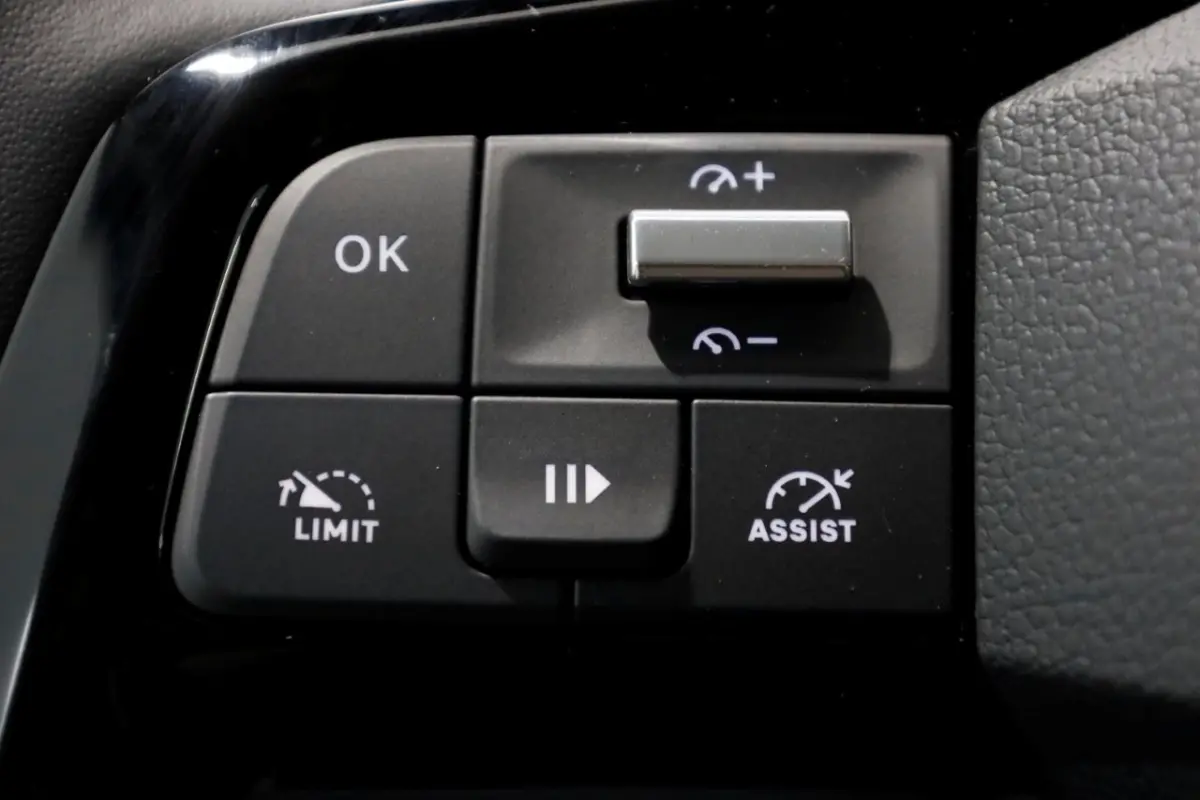 L2H1 75 kWh D.C. 100% Electric Airco/Navi/Camera Nieuw 12-2024