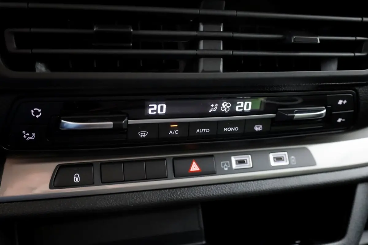 L2H1 75 kWh D.C. 100% Electric Airco/Navi/Camera Nieuw 12-2024