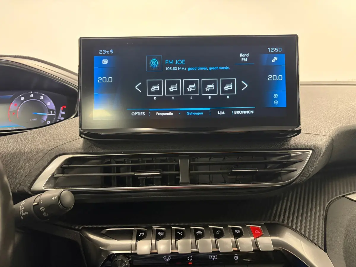 1.2 PureTech Active Pack*7P*Airco*Cruise-Control*Navi*Led*Carplay*Camera*PDC*