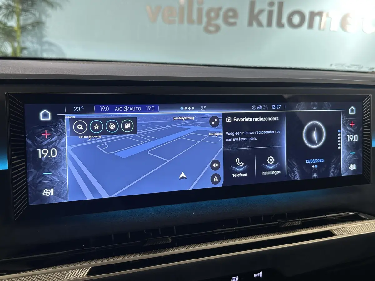 Étoile Absolute Comfort Tech 74 kWh 360° | ALCANTARA STOELEN MEMORY | HEAD-UP DISPLAY | FOCAL AUDIO | BOM VOL!