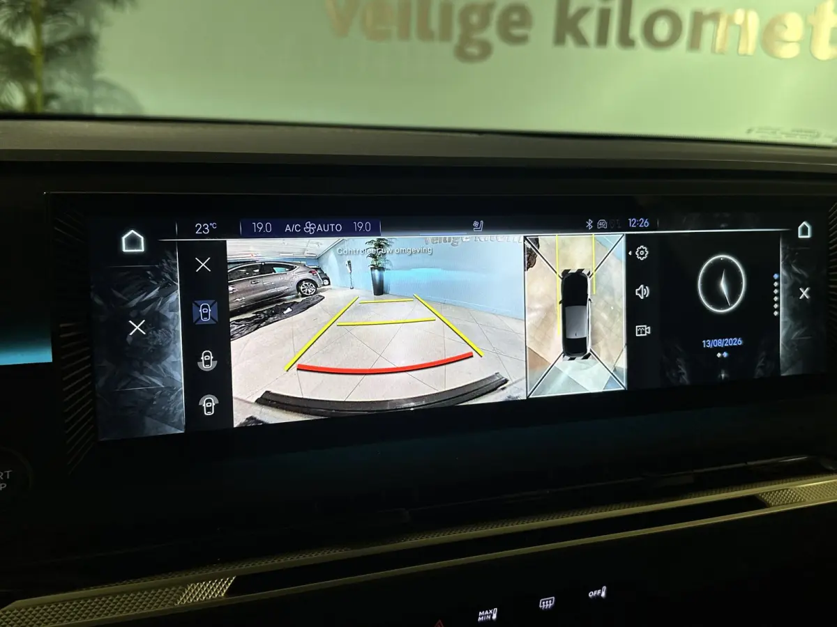 Étoile Absolute Comfort Tech 74 kWh 360° | ALCANTARA STOELEN MEMORY | HEAD-UP DISPLAY | FOCAL AUDIO | BOM VOL!