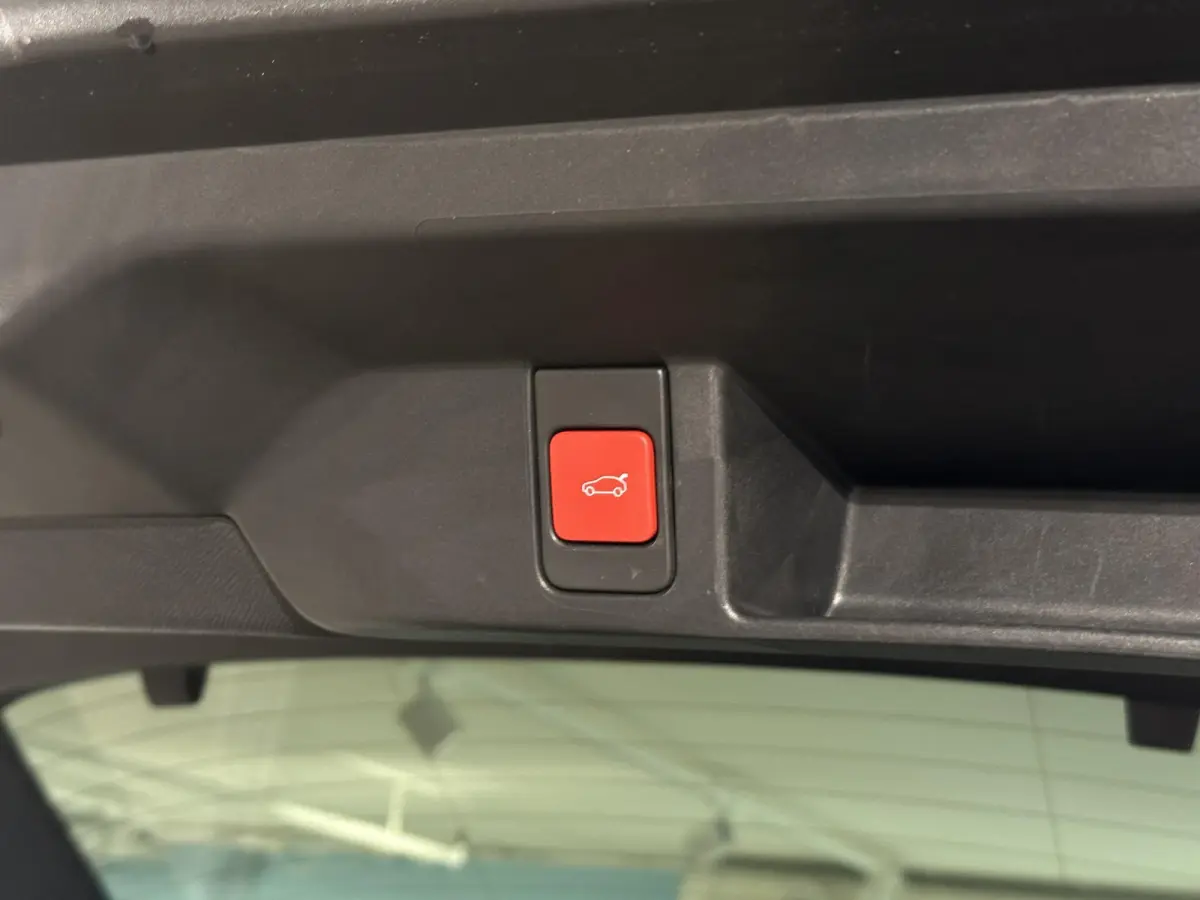 Étoile Absolute Comfort Tech 74 kWh 360° | ALCANTARA STOELEN MEMORY | HEAD-UP DISPLAY | FOCAL AUDIO | BOM VOL!