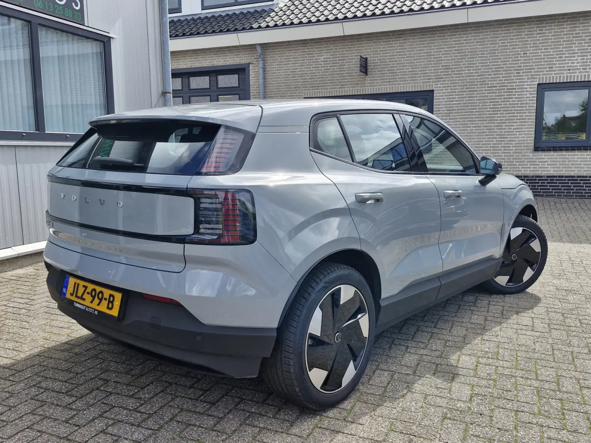 Single Motor Extended Range Plus 69 kWh | Warmte pomp | Stoelen en stuur verwarmd | camera achter | Electrische achterklep | Harman en Kardon | Elektrische stoelen