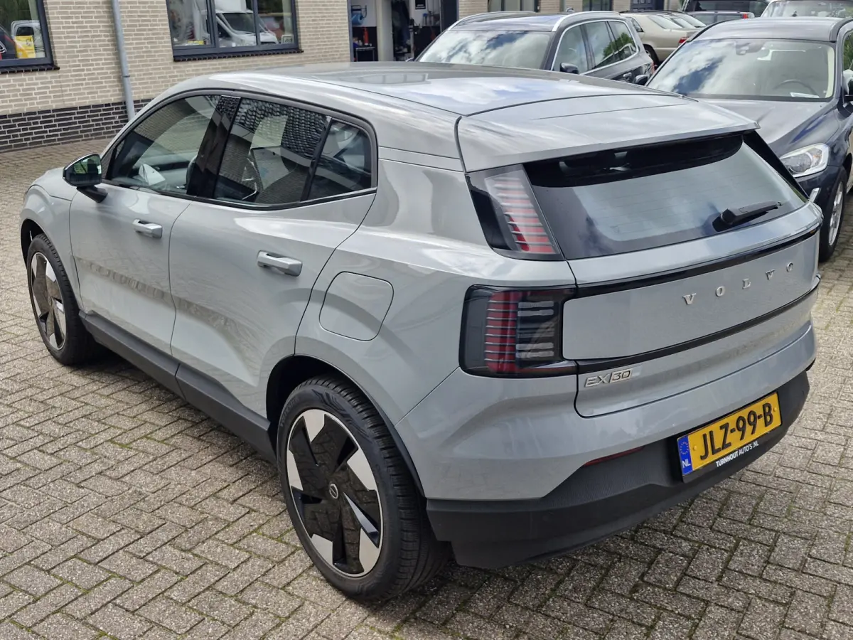 Single Motor Extended Range Plus 69 kWh | Warmte pomp | Stoelen en stuur verwarmd | camera achter | Electrische achterklep | Harman en Kardon | Elektrische stoelen