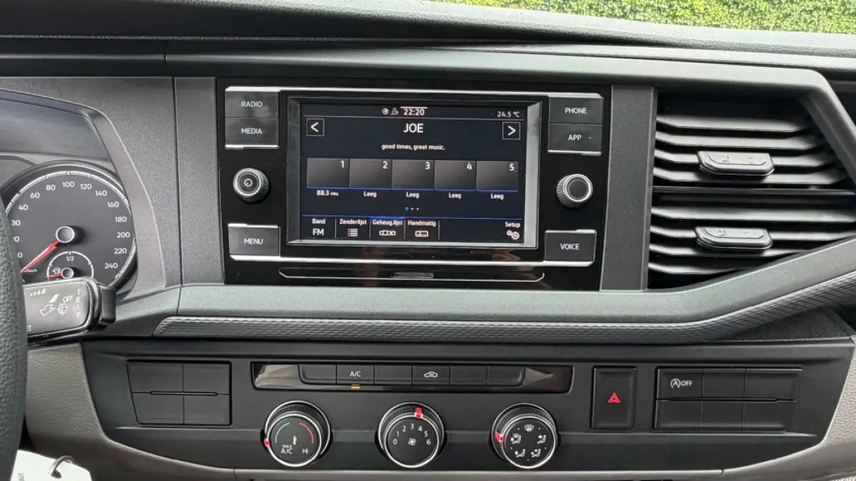 2.0 TDI 66KW 90PK DC DUBBELE CABINE L2H1 AIRCO/ APPLE CARPLAY/ CRUISE CONTROL/ 100% DEALERONDERHOUDEN