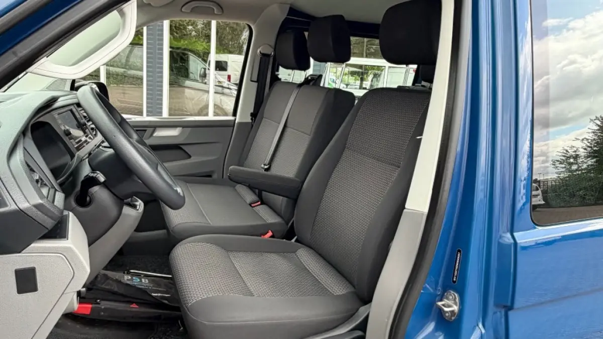 2.0 TDI 66KW 90PK DC DUBBELE CABINE L2H1 AIRCO/ APPLE CARPLAY/ CRUISE CONTROL/ 100% DEALERONDERHOUDEN