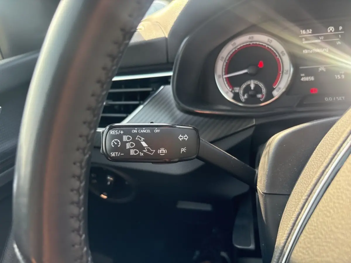 1.5 TSI DSG MONTE CARLO GLASDAK/CARPLAY/CRUISE/STOELVERW