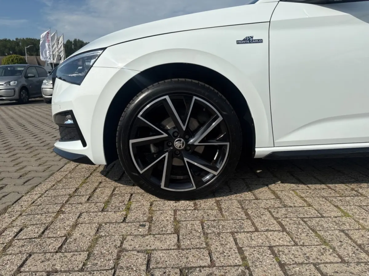1.5 TSI DSG MONTE CARLO GLASDAK/CARPLAY/CRUISE/STOELVERW