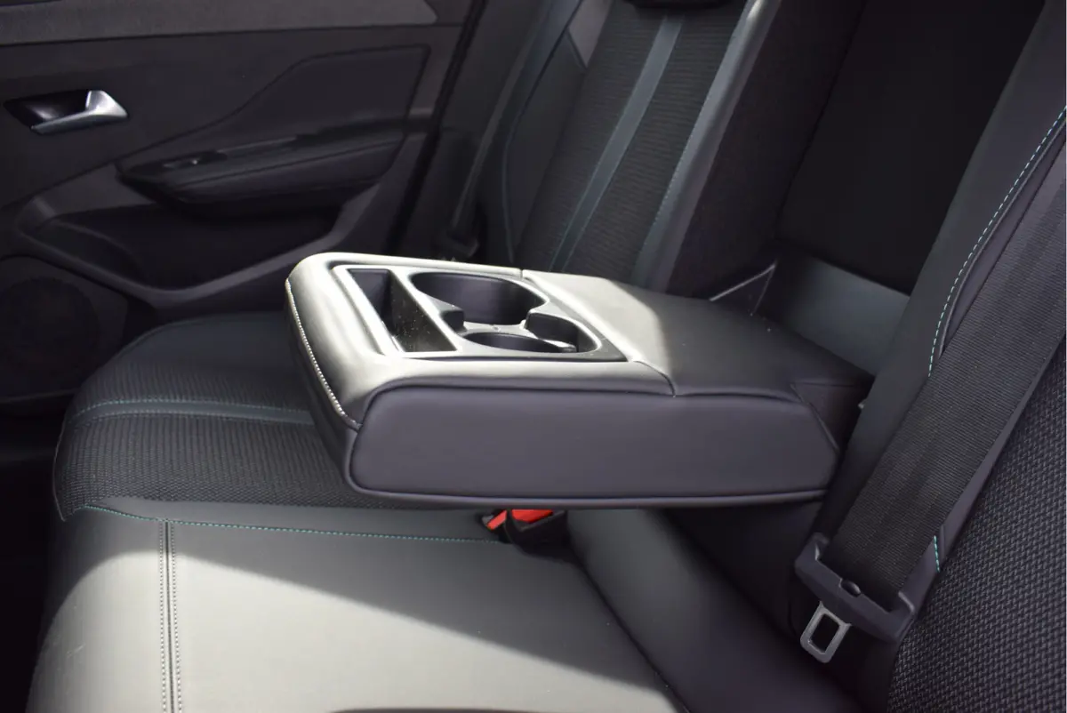 1.2 Hybrid 145 e-DCS6 Allure | NL-Auto | Camera | Adaptive Cruise Control
