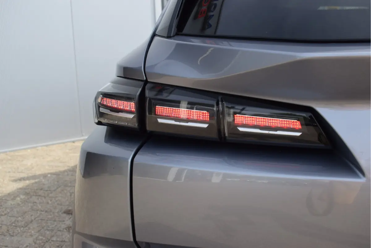 1.2 Hybrid 145 e-DCS6 Allure | NL-Auto | Camera | Adaptive Cruise Control