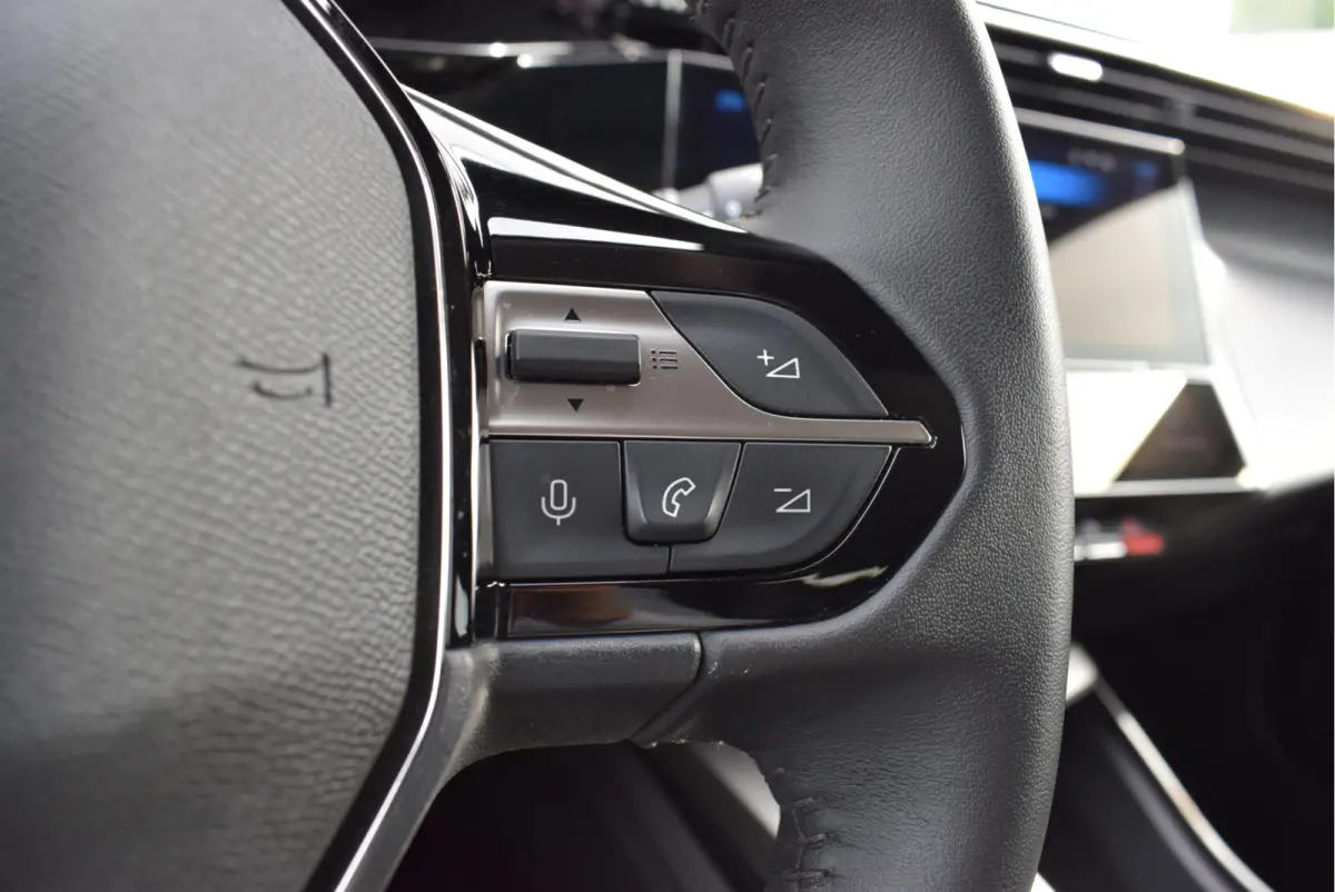 1.2 Hybrid 145 e-DCS6 Allure | NL-Auto | Camera | Adaptive Cruise Control