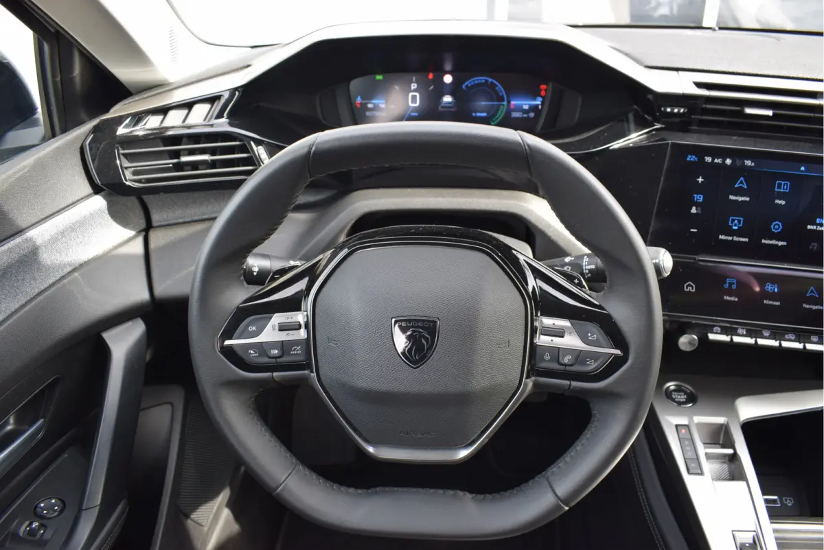 1.2 Hybrid 145 e-DCS6 Allure | NL-Auto | Camera | Adaptive Cruise Control