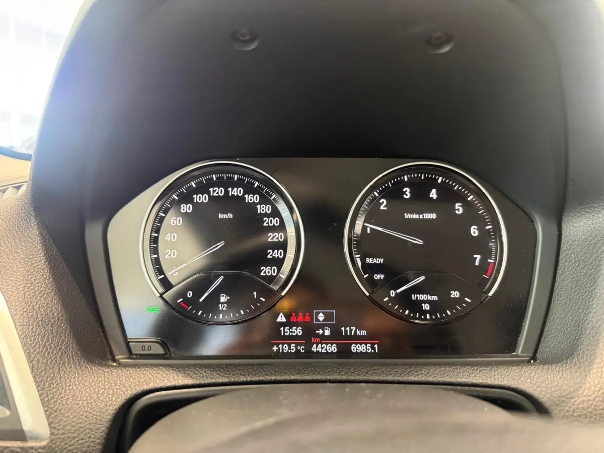 116i | KEYLESS START | CRUISE CONTROL | PARKEERSENSOREN |
