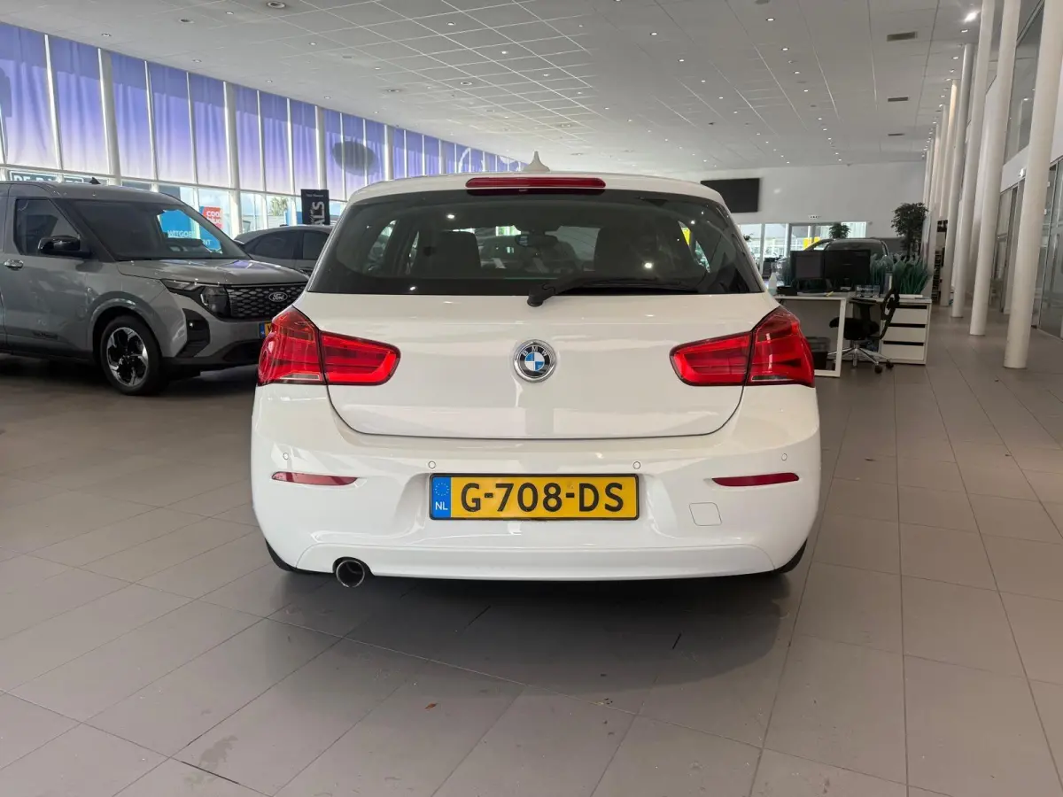 116i | KEYLESS START | CRUISE CONTROL | PARKEERSENSOREN |