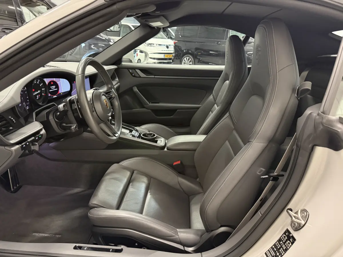 3.0 Carrera S KRIJT/SPORT-CHRONO/PASM/VENTILATIE+MEMORY/4 WIELBESTURING/SPORT-UITLATEN/PDLS-LED/ACC/360AMERA/BOSE/AMBIENT/PORSCHE-DEALER HISTORIE/BTW-AUTO