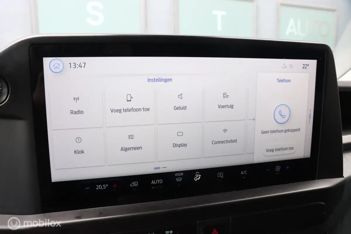 300 2.0 TDCI L2H1 Limited|Camera|Apple