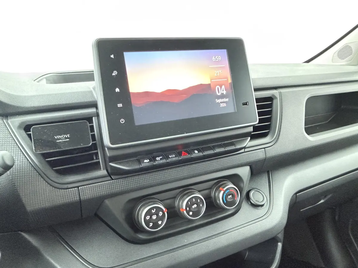 L1H1 T29 GB dCi 130 Work Edition | Trekhaak | Parkeercamera | Navigatie |